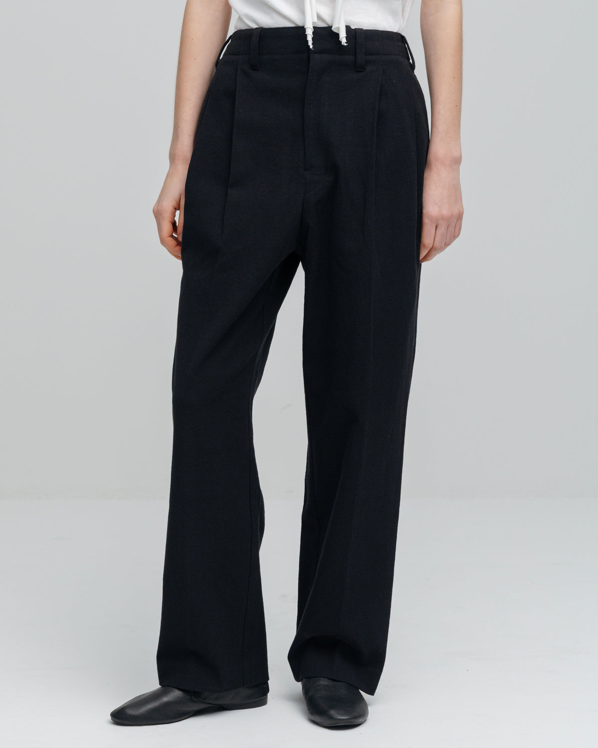 HOPSACK CENTER PRESS TUCK PANTS（ホップサックセッタープレスタックパンツ）｜ONIT（オニット）OFFICIAL ONLINE STORE