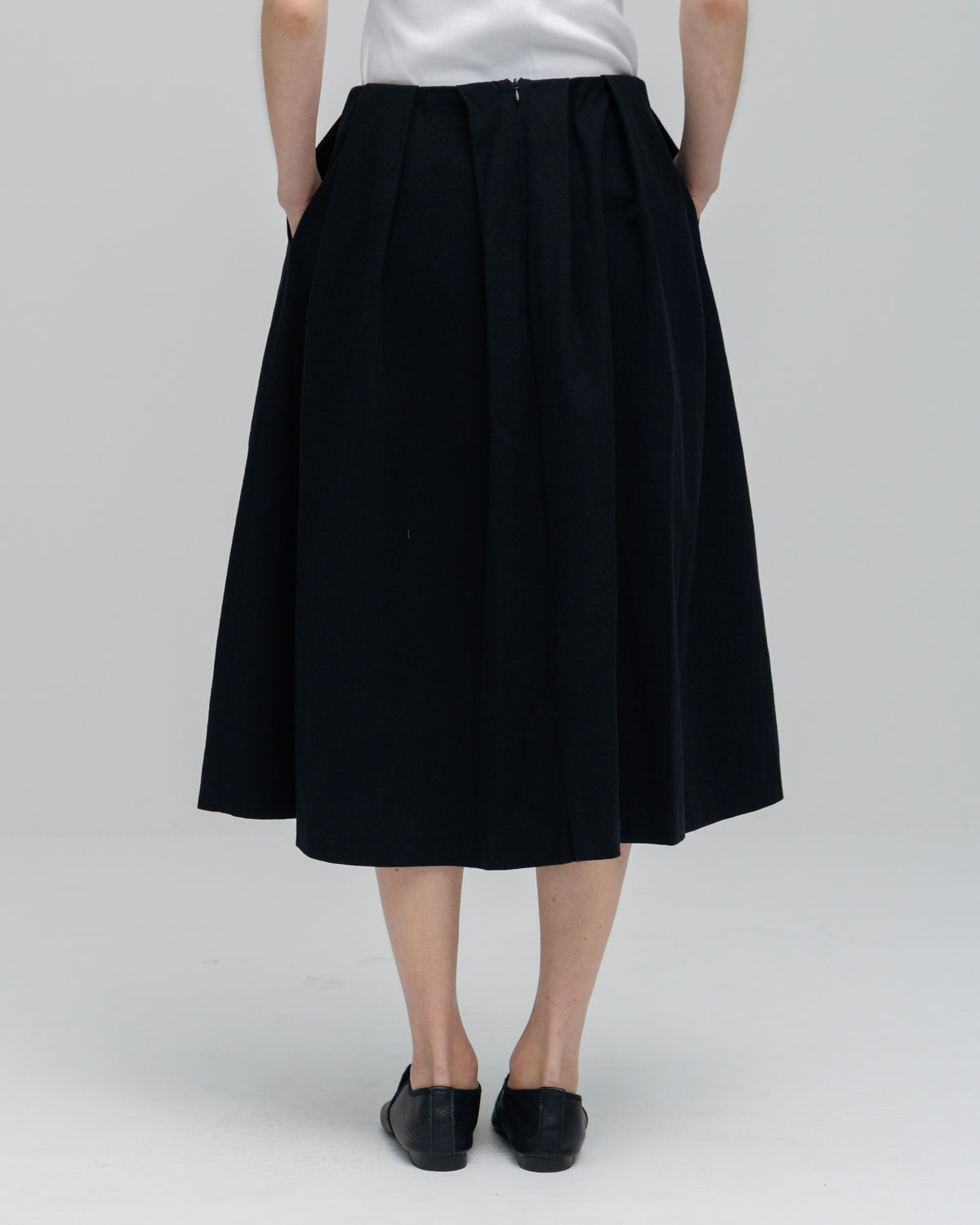 HOPSACK TUCK FLARE SKIRT（ホップサックタックフレアスカート）｜ONIT（オニット）OFFICIAL ONLINE STORE