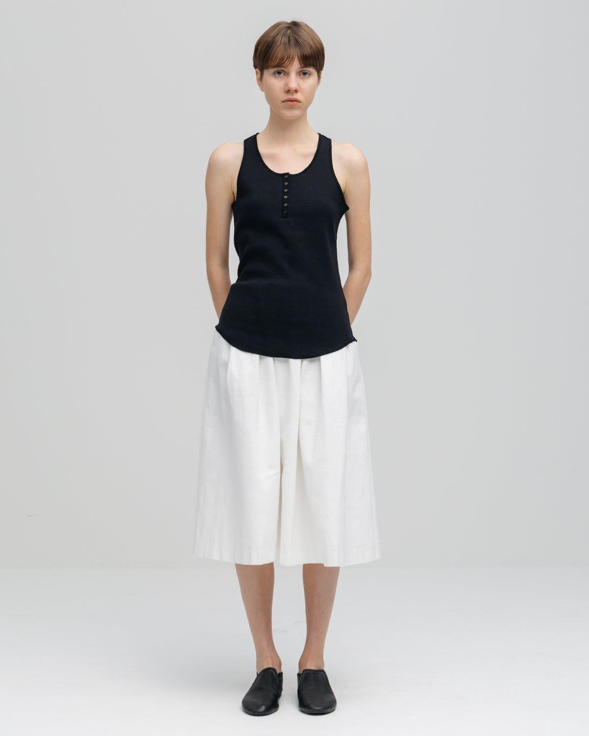 HOPSACK TUCK FLARE SKIRT（ホップサックタックフレアスカート）｜ONIT（オニット）OFFICIAL ONLINE STORE